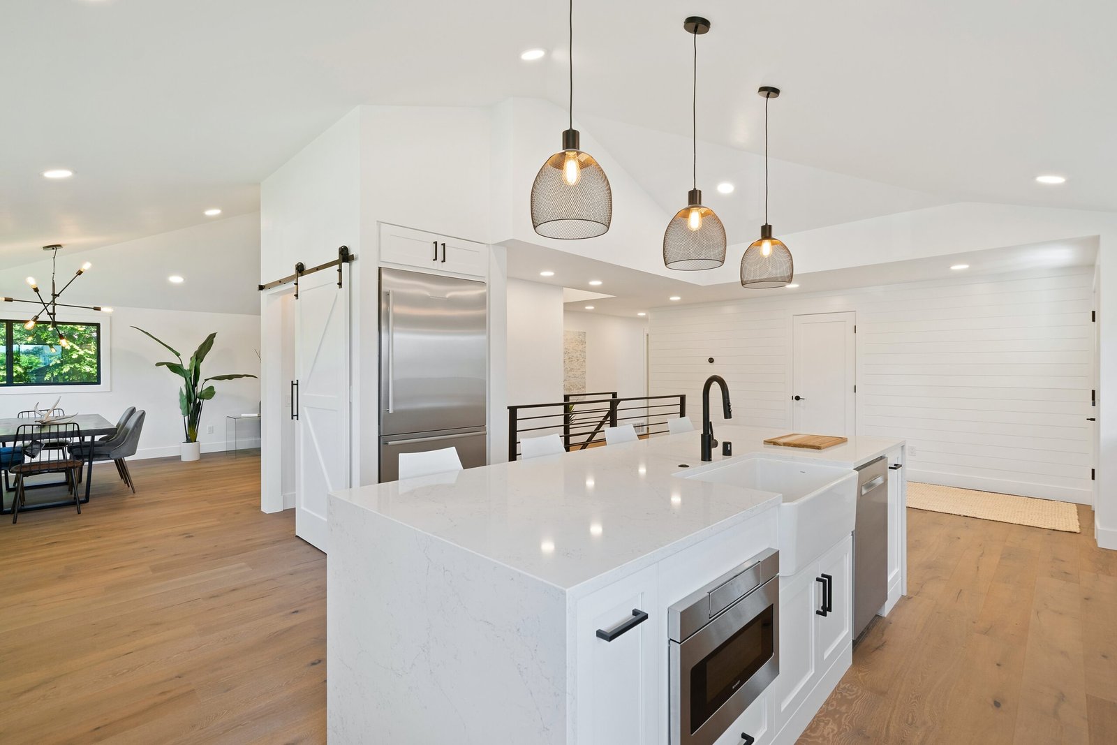 Gulf-Marble-with-the-Best-kitchen-marble-countertop-in-Dubai